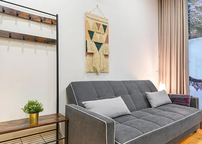 Bmyguest - Patio De Santa Catarina Apartment *