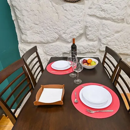 Bmyguest - Patio De Santa Catarina Apartment * Порту