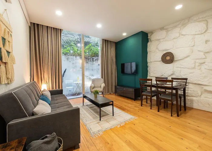 Διαμέρισμα Bmyguest - Patio De Santa Catarina *