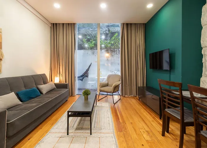 Bmyguest - Patio De Santa Catarina Διαμέρισμα *